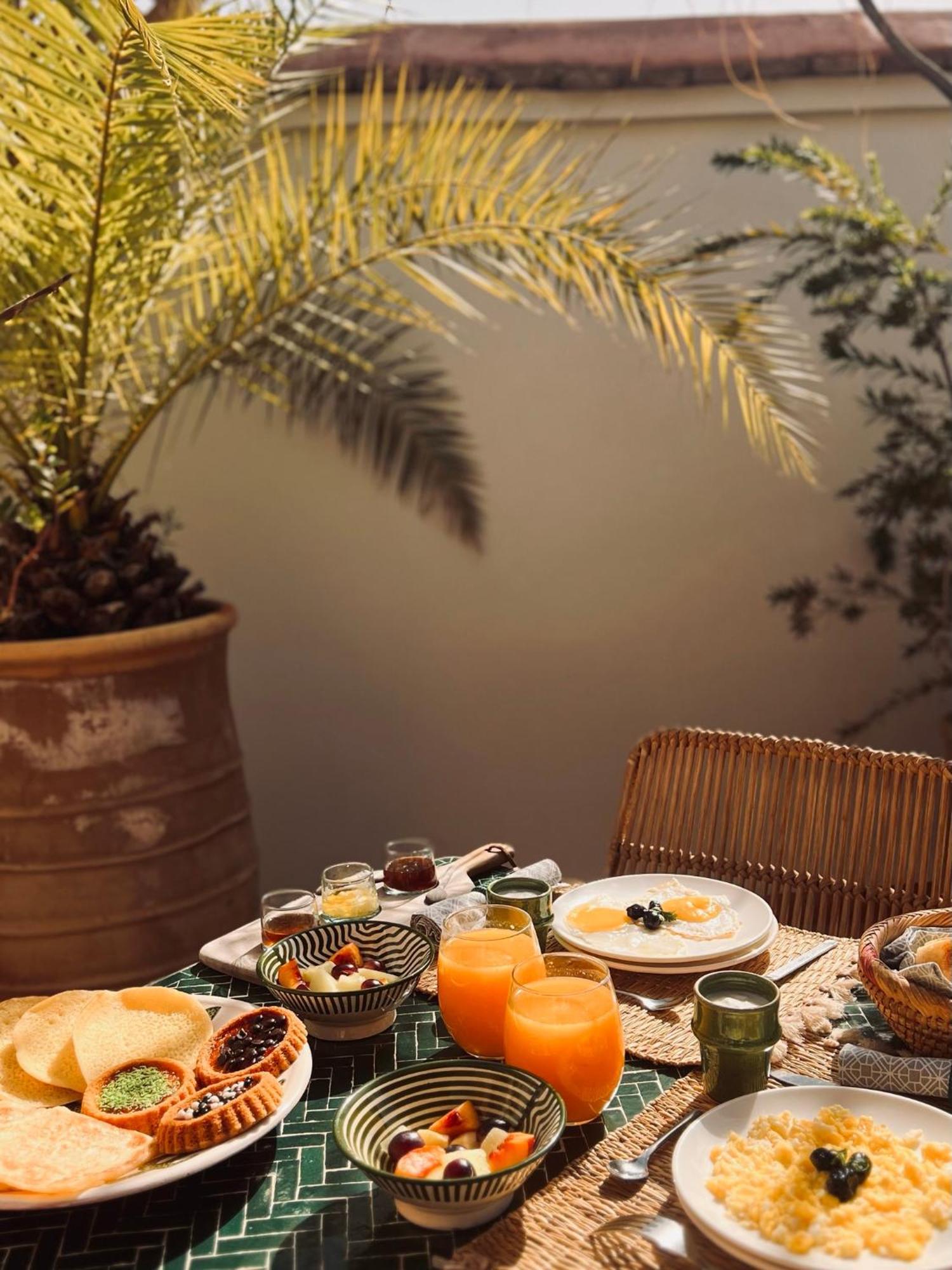 Riad Prive Sadaka Bassin Rooftop مراكش المظهر الخارجي الصورة